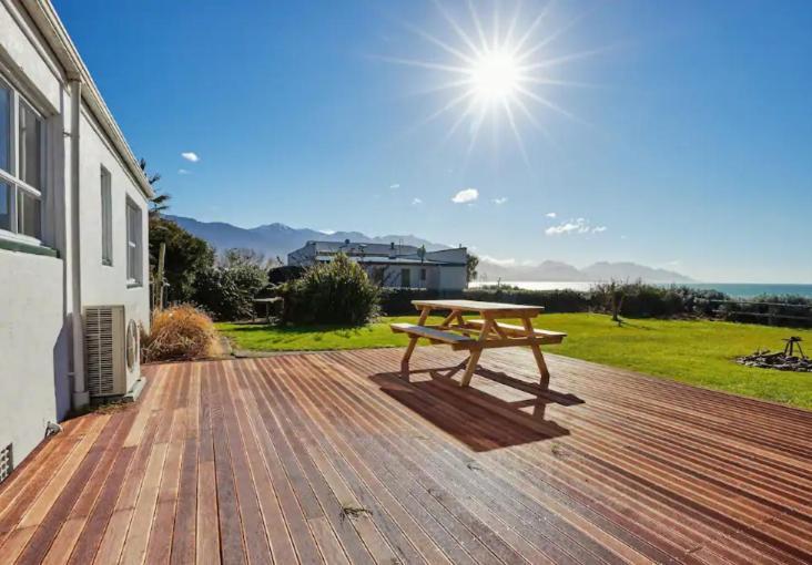 Adelphi Villa Кайкура Екстериор снимка